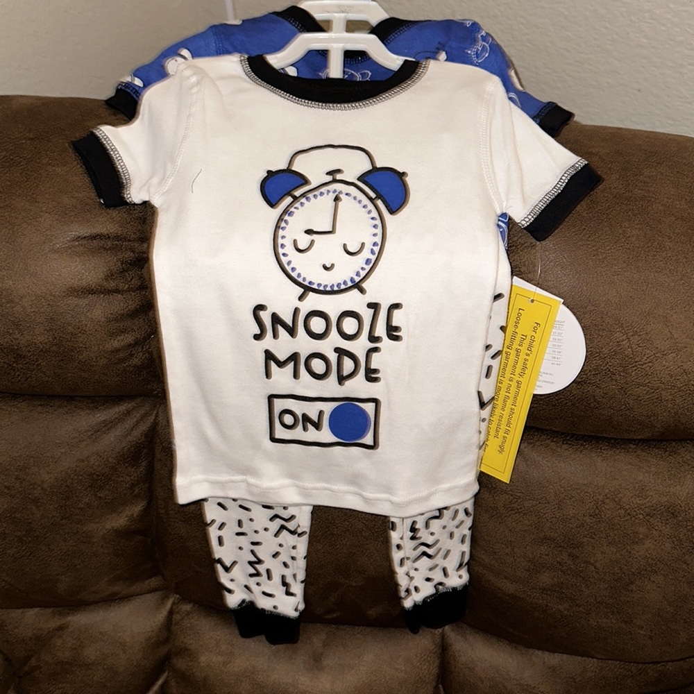 7 complete pajama sets - Picture 2 of 8